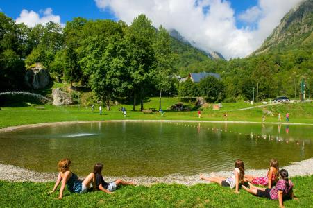 Holiday in mountain resort Résidence les Chalets de Belledonne - Saint Colomban des Villards - Summer outside