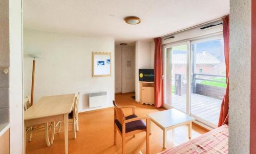 Skiverleih 2-Zimmer-Appartment für 4 Personen (Budget 29m²) - Résidence les Chalets de Puy Saint Vincent - Maeva Home - Puy-Saint-Vincent - Draußen im Sommer