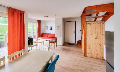 Vakantie in de bergen Appartement 3 kamers 6 personen (Confort 55m²-1) - Résidence les Chalets de Puy Saint Vincent - MH - Puy-Saint-Vincent - Buiten zomer