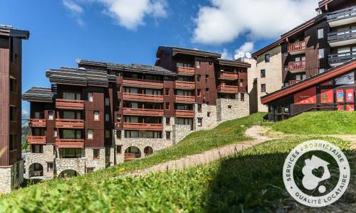 Vacaciones en montaña Résidence les Chalets des Arolles - MH - La Plagne - Verano