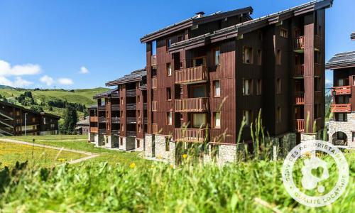 Vacaciones en montaña Résidence les Chalets des Arolles - MH - La Plagne - Verano