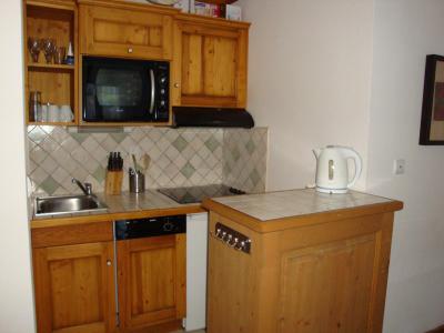 Holiday in mountain resort 2 room apartment 4 people (D2) - Résidence les Chalets du Ponthier - Courchevel - Kitchen