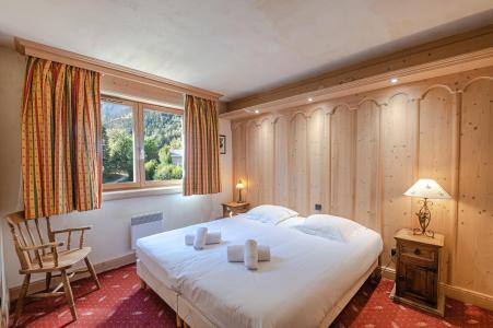 Holiday in mountain resort 4 room duplex apartment 6 people (Neva) - Résidence les Chalets du Savoy - Kashmir - Chamonix - Bedroom