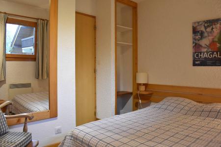 Urlaub in den Bergen 3-Zimmer-Appartment für 6 Personen (M1) - Résidence les Chandonnelles I - Méribel - Schlafzimmer