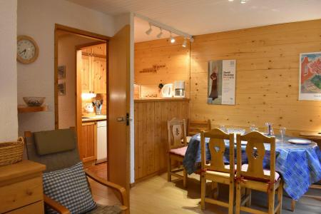 Urlaub in den Bergen 3-Zimmer-Appartment für 6 Personen (M1) - Résidence les Chandonnelles I - Méribel - Tisch
