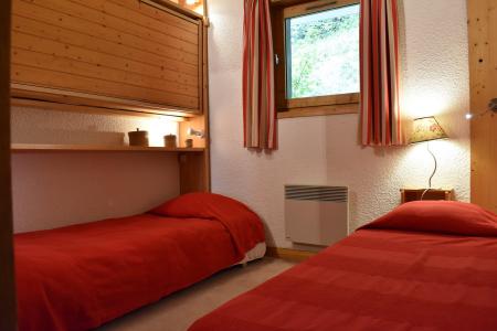 Holiday in mountain resort 2 room apartment 4 people (P4) - Résidence les Chandonnelles II - Méribel - Cabin