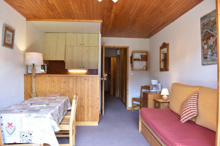 Urlaub in den Bergen 2-Zimmer-Appartment für 5 Personen (P19) - Résidence les Chandonnelles II - Méribel - Wohnzimmer