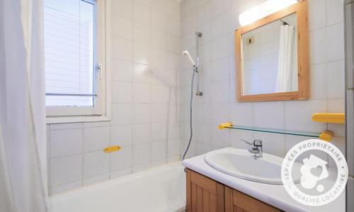 Wynajem na narty Apartament 3 pokojowy 10 osób (Budget 77m²) - Résidence les Châteaux de Crans - MH - Flaine - Na zewnątrz latem