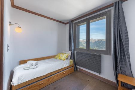 Holiday in mountain resort 3 room apartment 4 people (303) - Résidence les Cimes - Courchevel - Accommodation
