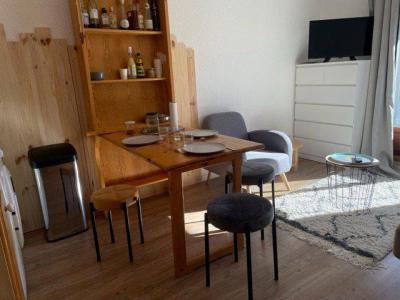 Vakantie in de bergen Studio cabine 4 personen (112A2) - Résidence les Clarines A2 - Risoul - Woonkamer