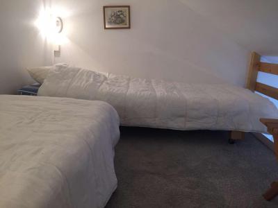 Vacances en montagne Studio mezzanine 4 personnes (221B) - Résidence les Clarines B1 - Risoul - Cabine