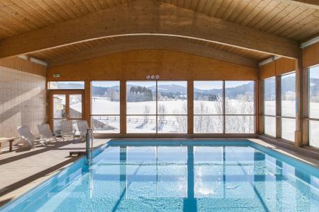 Vacances en montagne Résidence les Clarines - Les Rousses - Piscine