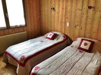 Holiday in mountain resort 3 room apartment 5 people - Résidence les Clos - Les Gets - Bedroom