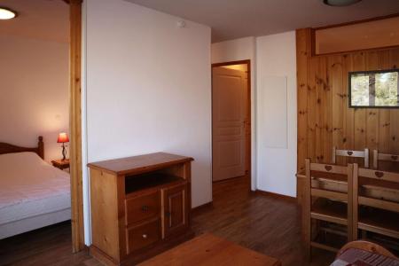 Urlaub in den Bergen 2 Zimmer Appartement für 4-6 Personen (478) - Résidence les Colchiques - Monts du Bois d'Or - Les Orres - Wohnzimmer