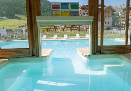 Urlaub in den Bergen Résidence les Colchiques - Les Orres - Schwimmbad