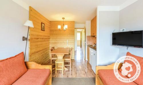 Rent in ski resort 2 room apartment 5 people (Sélection 28m²-2) - Résidence les Constellations - Maeva Home - La Plagne - Living room