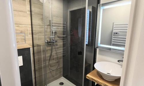 Vacances en montagne Appartement 3 pièces 8 personnes (54m²-2) - Résidence les Constellations - MH - La Plagne - Salle de douche