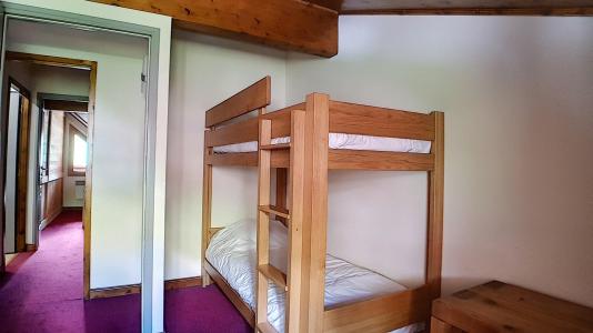Urlaub in den Bergen 5 Zimmer Maisonettewohnung für 10 Personen (9) - Résidence les Cristaux - Les Menuires - Schlafzimmer