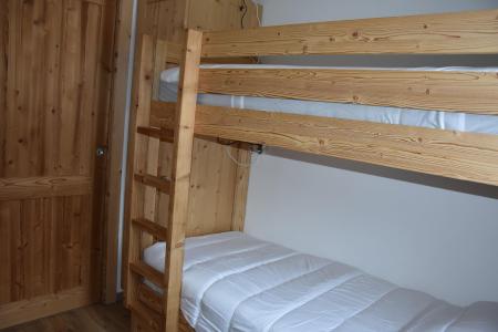 Holiday in mountain resort 3 room apartment 4 people (1) - Résidence les Cristaux de la Vanoise - Pralognan-la-Vanoise - Bedroom
