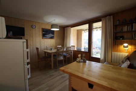 Holiday in mountain resort 2 room apartment 6 people (CYT01F) - Résidence les Cytises - Pelvoux - Accommodation