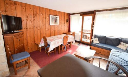 Vacances en montagne Appartement 3 pièces 7 personnes (50m²-2) - Résidence Les Ecrins - La Plagne - Extérieur été