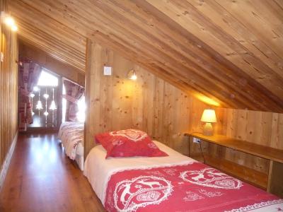 Holiday in mountain resort 3 room apartment 5 people - Résidence les Edelweiss - Champagny-en-Vanoise - Bedroom