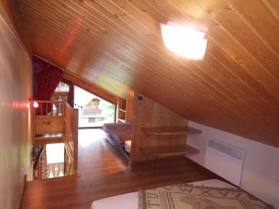 Holiday in mountain resort Studio 3 people (confort) - Résidence les Edelweiss - Champagny-en-Vanoise - Bedroom under mansard