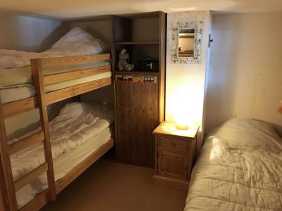 Vacances en montagne Studio mezzanine 4 personnes (899(appart en piteux état)) - Résidence les Edelweiss - Combloux - Chambre