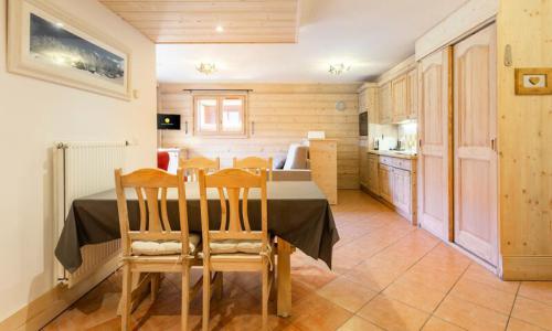 Vacaciones en montaña Apartamento 3 piezas para 6 personas (Sélection 45m²) - Résidence les Fermes de Méribel - MH - Méribel - Verano