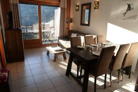 Holiday in mountain resort 2 room apartment cabin 6 people (A9) - Résidence les Fermes de Saint Gervais - Saint Gervais - Living room