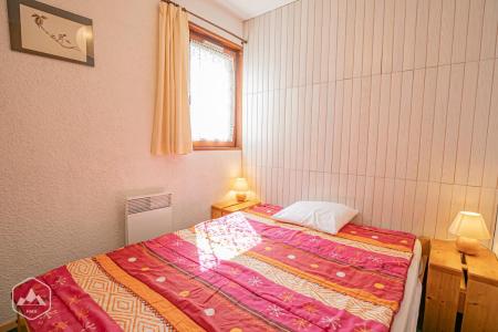 Urlaub in den Bergen 2-Zimmer-Appartment für 4 Personen (127) - Résidence Les Fleurs - Aussois - Schlafzimmer