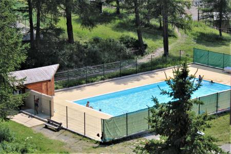 Vacances en montagne Appartement 2 pièces cabine 6 personnes (856) - Résidence les Florins I - Risoul - Piscine