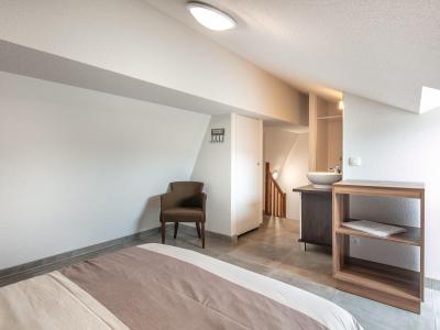 Holiday in mountain resort 3 room apartment cabin 6-8 people - Résidence les Gentianes - Gresse en Vercors - Bedroom