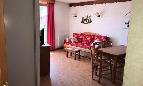 Vakantie in de bergen Appartement 3 kamers 6 personen (Confort 44m²-2) - Résidence les Gentianes - MH - Puy-Saint-Vincent - Buiten zomer