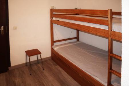 Holiday in mountain resort Studio sleeping corner 4 people (112) - Résidence les Gradins - Les Orres - Cabin