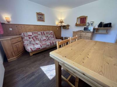 Vakantie in de bergen Appartement 2 kamers 4 personen (2024) - Résidence les Hameaux II - La Plagne - Woonkamer