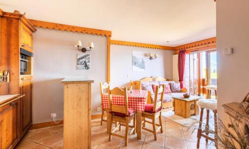 Vakantie in de bergen Appartement 3 kamers 6 personen (Sélection 38m²) - Résidence les Hauts Bois - MH - La Plagne - Buiten zomer