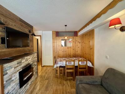 Holiday in mountain resort 2 room apartment 6 people (MBC403) - Résidence les Hauts de Préclaux I - Les Orres - Living room