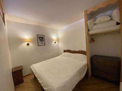 Urlaub in den Bergen 2-Zimmer-Holzhütte für 6 Personen (MZ2308) - Résidence les Hauts de Préclaux I - Les Orres - Schlafzimmer