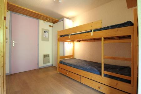 Holiday in mountain resort Studio sleeping corner 4 people (233) - Résidence les Hauts de Val Cenis - Val Cenis - Bedroom