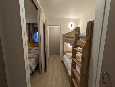 Holiday in mountain resort 2 room apartment 4 people (Charmoz) - Résidence les Jonquilles - Chamonix - Bedroom
