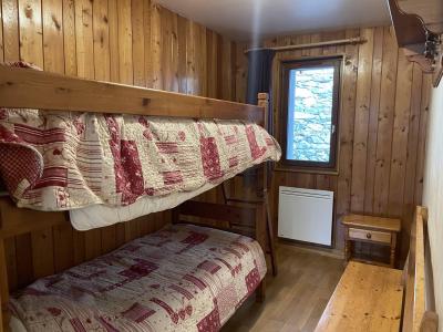 Holiday in mountain resort 4 room apartment 6 people (2) - Résidence les Lupins - Saint Martin de Belleville - Bedroom