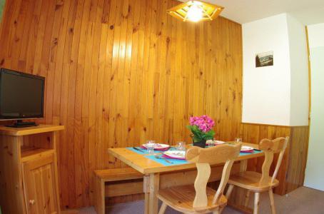 Holiday in mountain resort 2 room apartment 6 people (G146) - Résidence les Marches - Valmorel - Living room