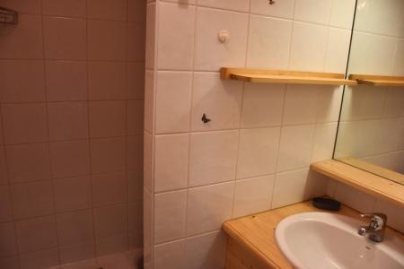 Vacaciones en montaña Apartamento 2 piezas cabina para 4 personas (11) - Résidence les Mélèzes - Pralognan-la-Vanoise - Cuarto de ducha