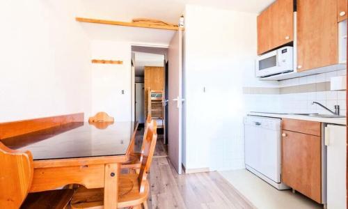 Urlaub in den Bergen 2-Zimmer-Holzhütte für 6 Personen (Confort 40m²) - Résidence les Mélèzes - Maeva Home - Alpe d'Huez - Kochnische