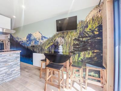 Holiday in mountain resort 1 room apartment cabin 4 people (6) - Résidence Les Olympiades - Val Thorens - Living room