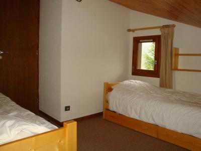 Holiday in mountain resort 3 room duplex apartment 6 people (AB1) - Résidence les Pariettes - Pralognan-la-Vanoise - Bedroom