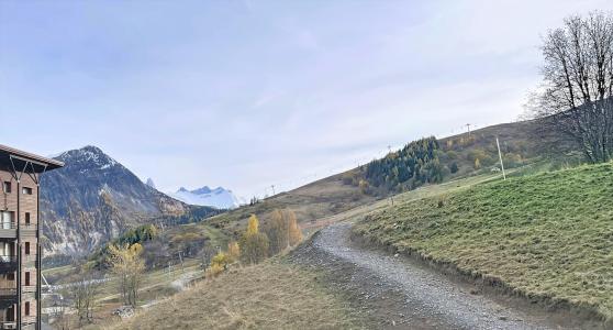 Urlaub in den Bergen 2-Zimmer-Holzhütte für 6 Personen (B61) - Résidence les Pistes - Le Corbier - Draußen im Sommer