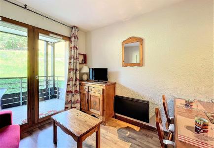 Holiday in mountain resort 2 room apartment 2-4 people (A23) - Résidence les Pistes - Le Corbier - Living room