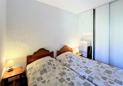 Urlaub in den Bergen 2 Zimmer Appartement für 2-4 Personen (A23) - Résidence les Pistes - Le Corbier - Schlafzimmer